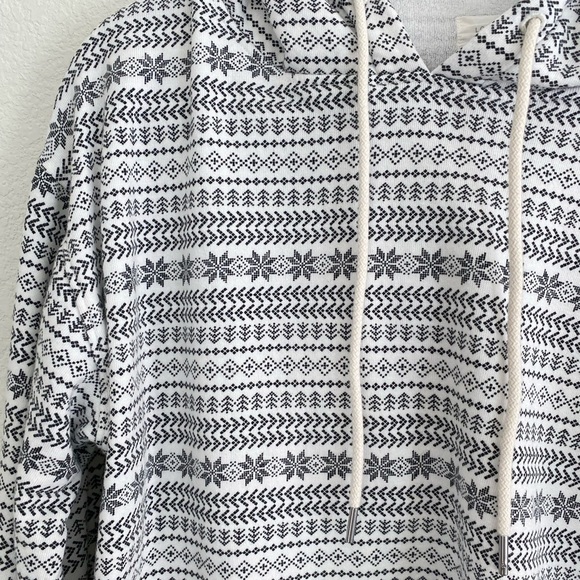 Lou & Grey Fair Isle Fluffy Fleece Hoodie Size Medium Holiday Cozy Casual Fall - Picture 10 of 11